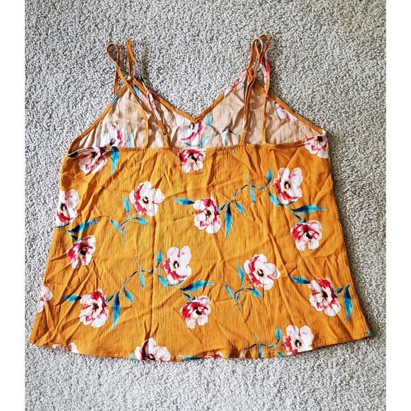 19 Cooper Top - Stitch Fix - Picture 4 of 4